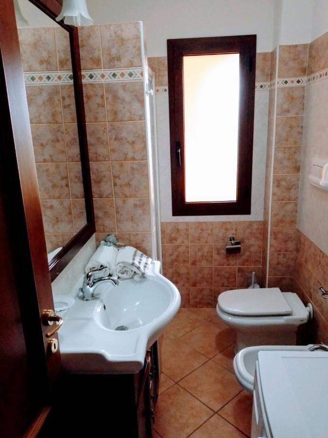 Residenza Rosa Maria Apartment Orosei Ngoại thất bức ảnh